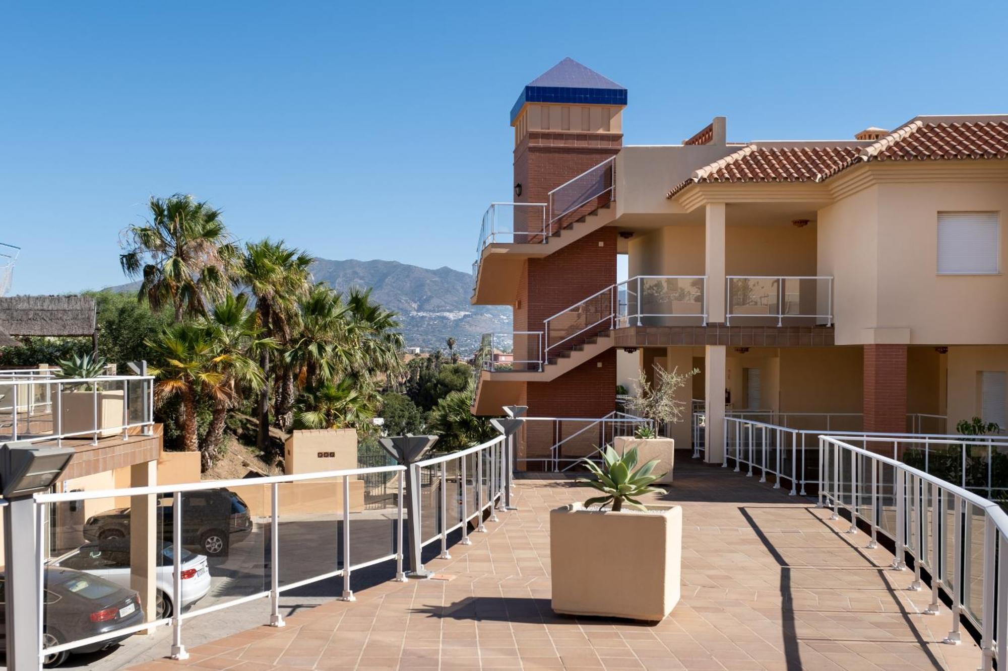 El Faro Malibu Mansions By The Beach By Alfresco Stays מראה חיצוני תמונה
